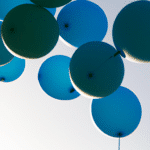 Czy duże balony mogą zapewnić niesamowitą dekorację na każdą okazję?